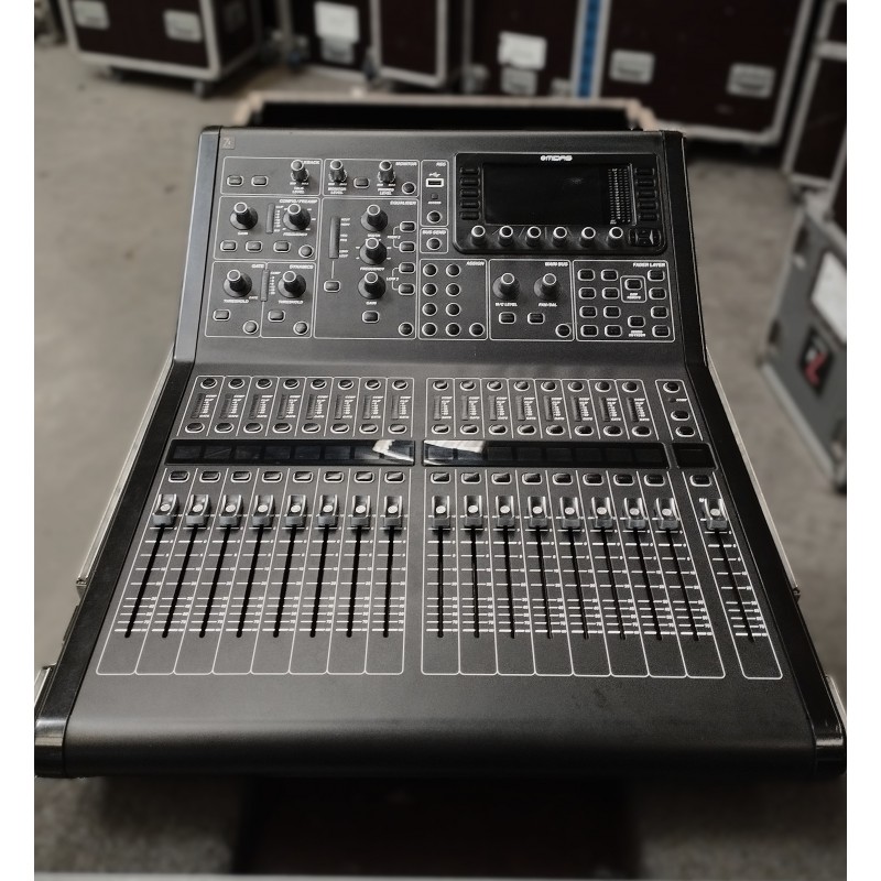 Midas M32R - Console de mixage numérique